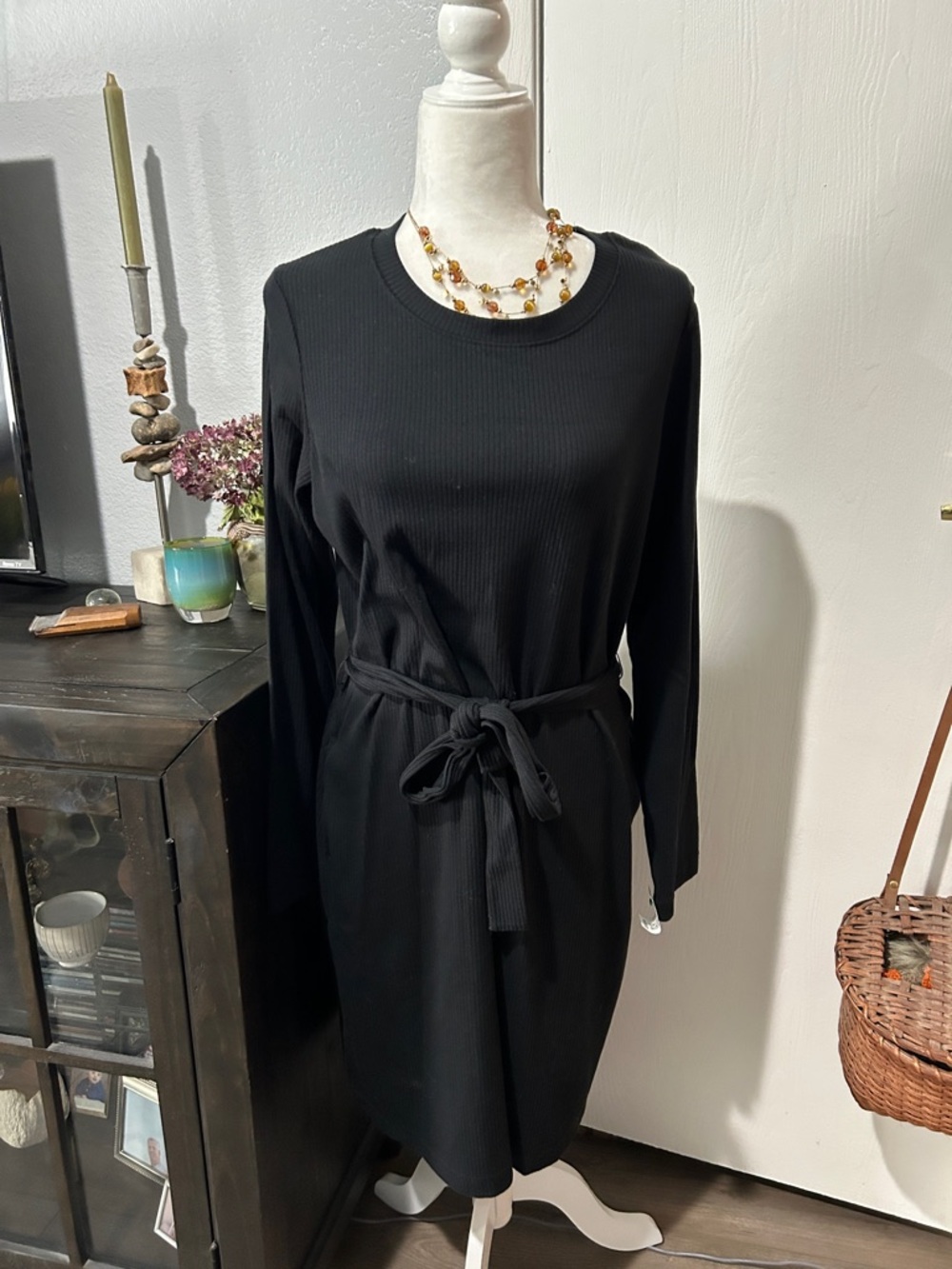 Classic Black Long-Sleeve Tie-Waist Dress